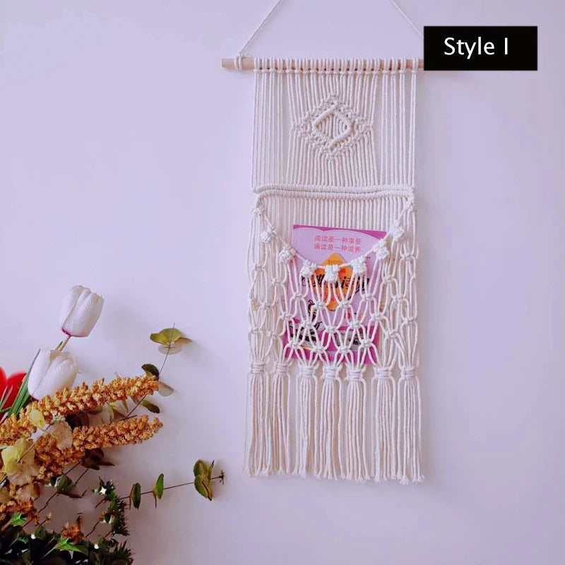 Hand-woven Boho Wall Decor Wall Hanging Tapestry with Woven Pocket Living Room Bedroom Bohemian Craft Decoration Handmade Gifts