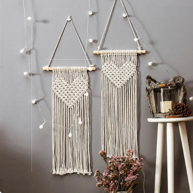 Hand-woven Boho Wall Decor Wall Hanging Tapestry with Woven Pocket Living Room Bedroom Bohemian Craft Decoration Handmade Gifts