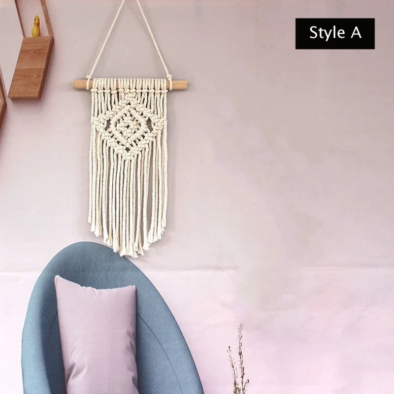 Hand-woven Boho Wall Decor Wall Hanging Tapestry with Woven Pocket Living Room Bedroom Bohemian Craft Decoration Handmade Gifts