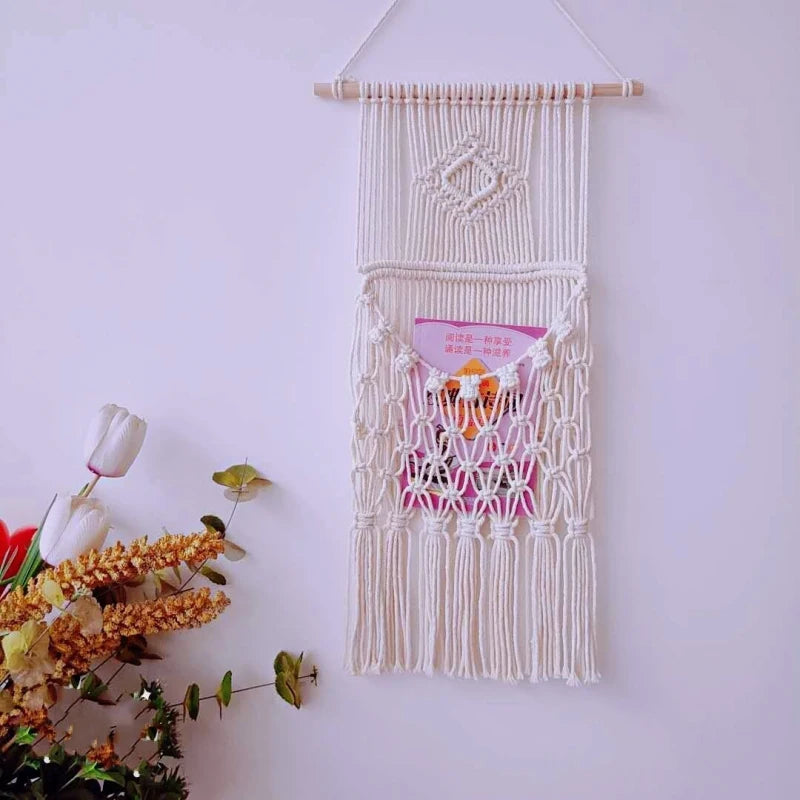Hand-woven Boho Wall Decor Wall Hanging Tapestry with Woven Pocket Living Room Bedroom Bohemian Craft Decoration Handmade Gifts